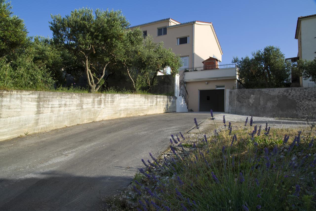 Apartments Marjan ポドストラナ エクステリア 写真